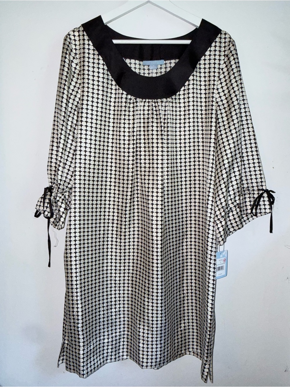 NWT BAIA Geometric Shift Dress with Scoop Neck Size 16 Silk